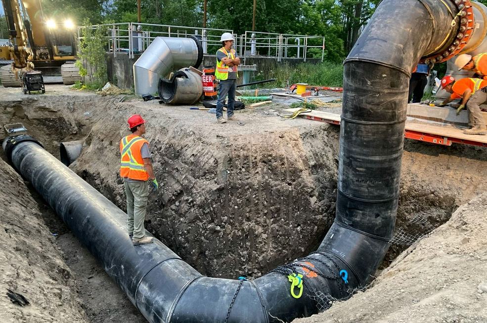 What kind of pipeline should be used in different sea conditions
